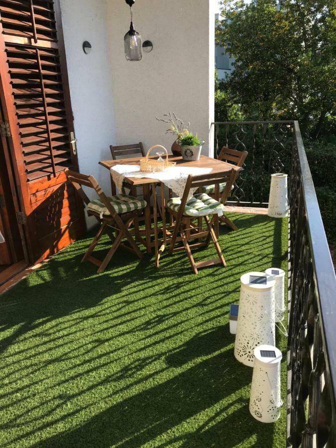 Apartment Aquamarin, Blizu Mora S Pogledom Na More, Za Do 6 Osoba مالينسكا المظهر الخارجي الصورة